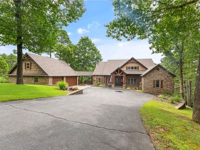 8295 Ridgecrest