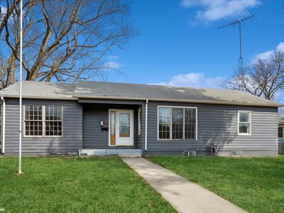 Property at 415 College Hill Ave, Oskaloosa, IA