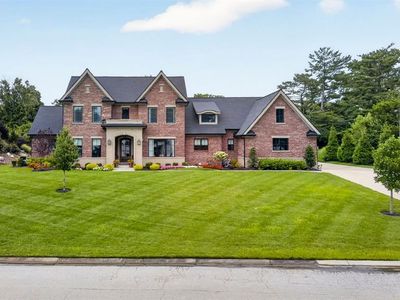 3032 Fallbrook Dr