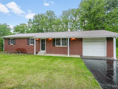 Property at 115 Echo Ln, Bethalto, IL