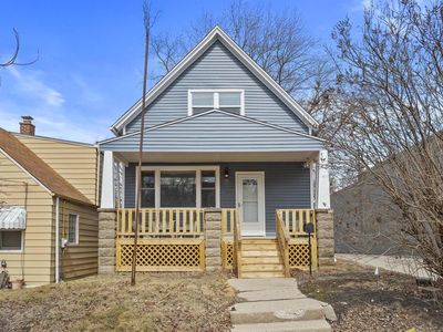 1106 East Holt AVENUE