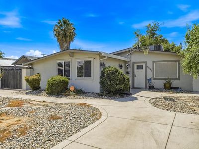6543 Channing Dr