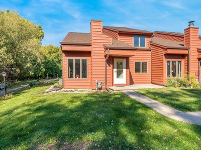 2240 Meadowbrook Ct APT C