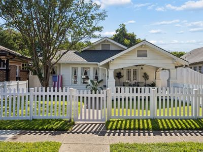 126 S Waverly Dr
