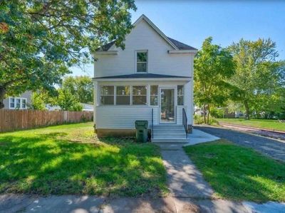Property at 817 Dawson St, Waterloo, IA