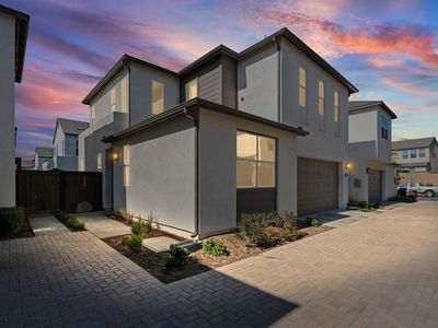 1622 Whitmore Loop
