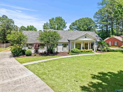 2004 Brookmeade Rd SE