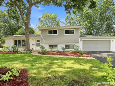 Property at 3500 Stonegate Rd, Waukegan, IL