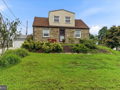 Property at 2 Sheridan Ln, Aston, PA