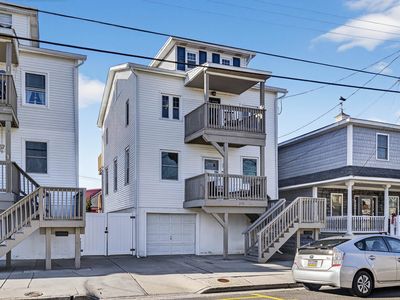 230 W Magnolia Ave #1