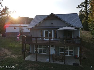 429 Lakeshore Vista Dr