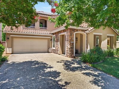 1453 Haddington Dr