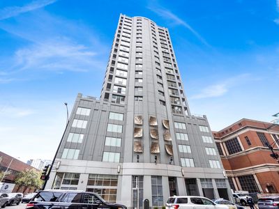 600 N Dearborn St APT 907