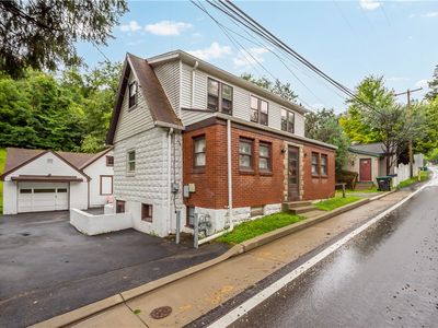6611 Library Rd