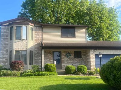 26500 Fairwood Dr