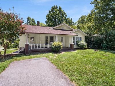 Property at 106 Northview Pl, Archdale, NC