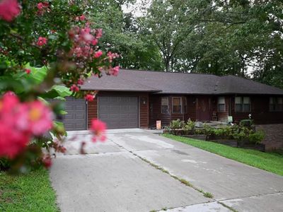 162 Mineral Springs Ln