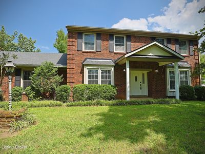 225 Donna Ave