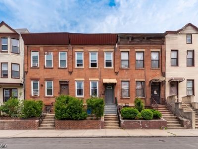 140A Clendenny Ave