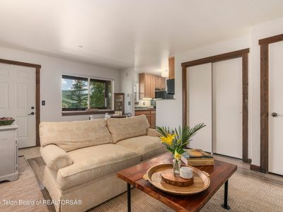 170 Homestead Rd #412