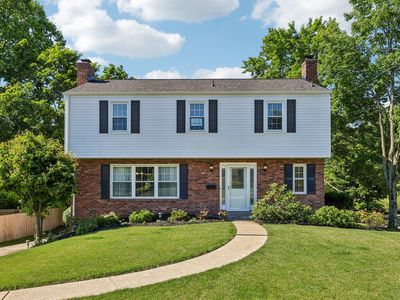 1021 Balmoral Dr