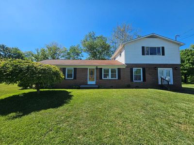 502 Bottom Rd