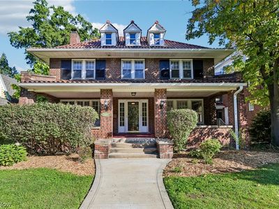 3401 Fairmount Blvd