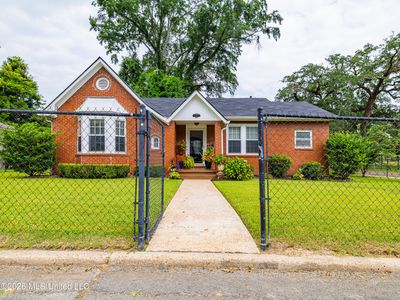 Property at 1 Oak Ct, Natchez, MS