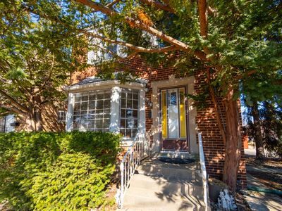 7900 W Fullerton Ave