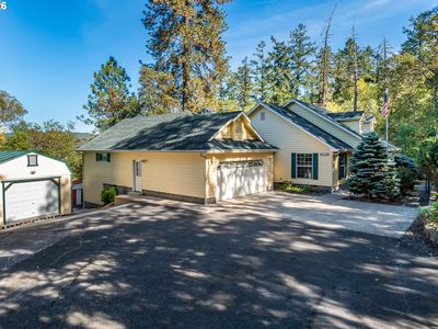 1049 W Copper Ct