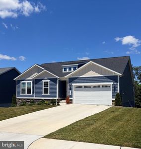 132 Triangle Ct