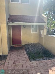 499 SE 13th St UNIT 8E