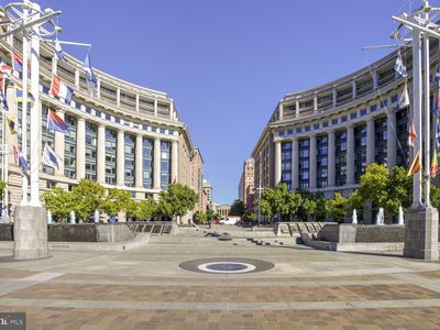 801 Pennsylvania Ave NW APT 1001