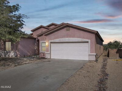 8202 W Calle Sancho Panza