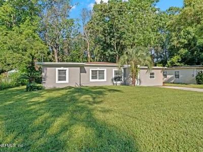 422 TABOR Drive W