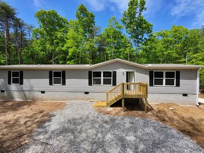 321 Lakeside Dr