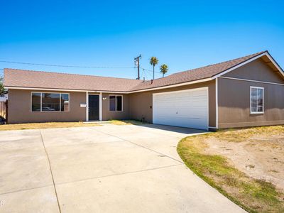 555 Del Sur Way