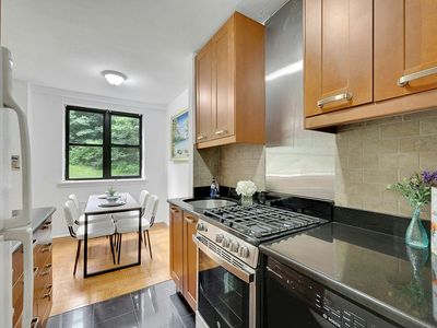 735 Kappock St APT 2F