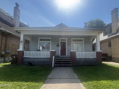 3911 Gilbert Ave