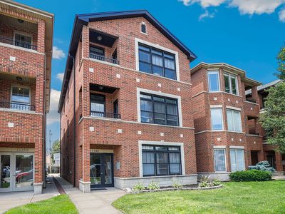 11148 S Kedzie Ave