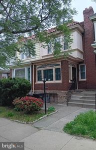 5619 N Uber St