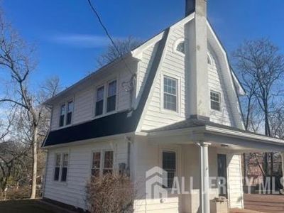 17 N Adelaide Ave
