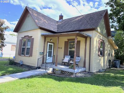 702 Main Ave