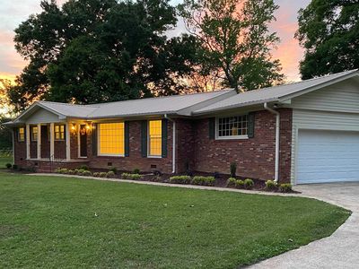 303 Van Buren St