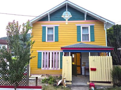 1320 Highland Ave
