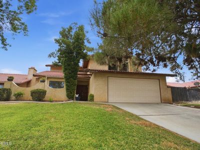 43836 Emile Zola St