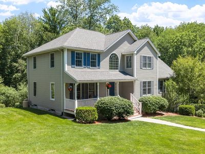 5 Laury Ln