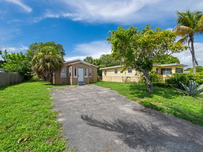 Property at 649 W 10TH Street, Riviera Beach, FL