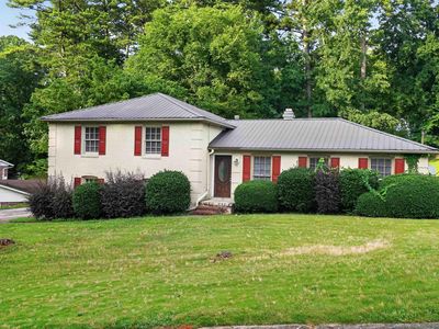 949 Garrett Dr