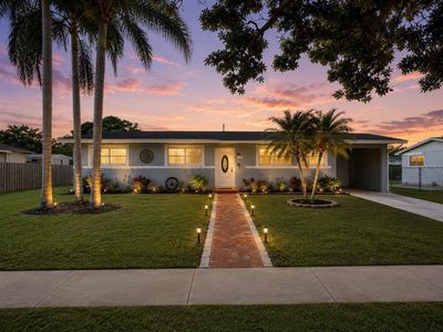 1029 W Country Club Cir